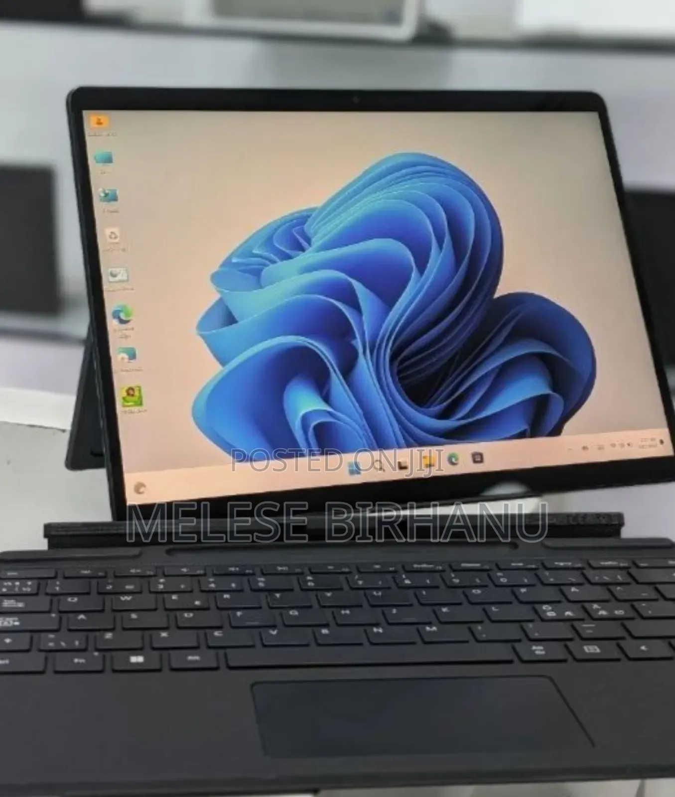 New Laptop Microsoft Surface Pro 9 8GB Intel Core I5 SSD 256GB