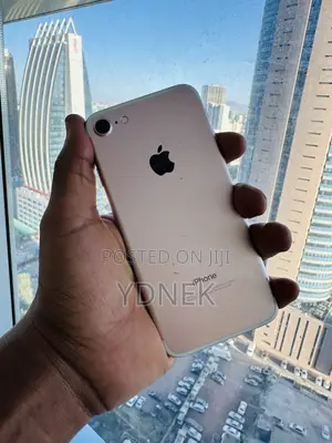 Apple iPhone 7 128 GB Gold