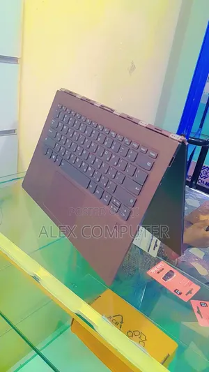 New Laptop Lenovo Yoga C930 8GB Intel Core I7 SSD 512GB