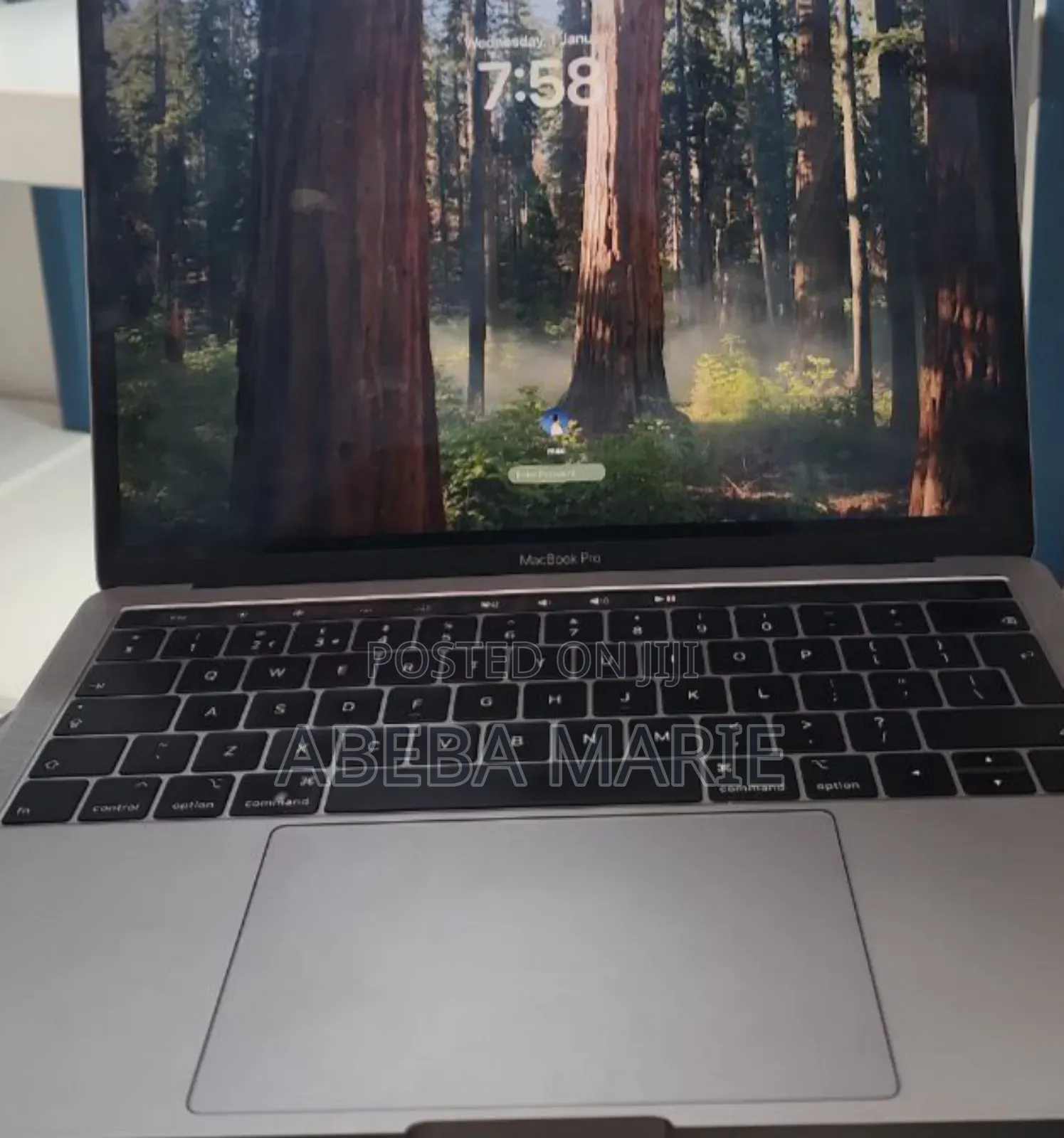 New Laptop Apple MacBook Pro 2018 8GB Intel Core I5 SSD 512GB
