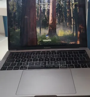 New Laptop Apple MacBook Pro 2018 8GB Intel Core I5 SSD 512GB
