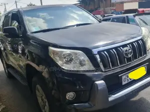 Toyota Land Cruiser 2013 Gray