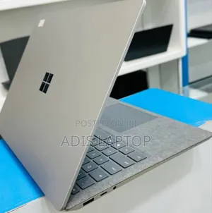 New Laptop Microsoft Surface 16GB Intel Core I7 SSD 512GB