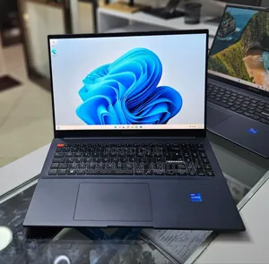 New Laptop Asus Vivobook 16 16GB Intel Core I7 SSD 512GB
