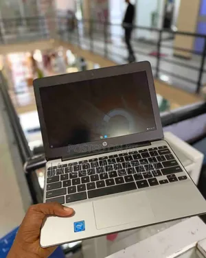 New Laptop HP Chromebook X2 3GB Intel Celeron SSD 32GB