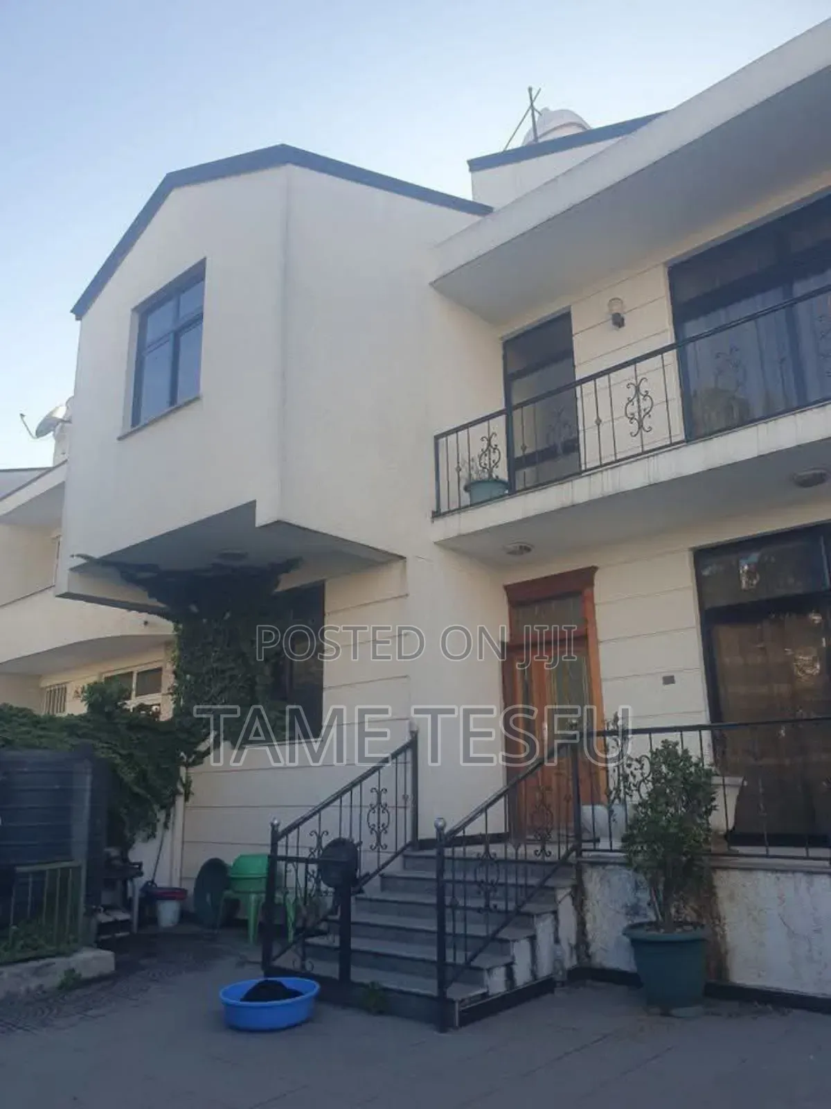 Furnished 5bdrm House in Hayat, Bole for sale