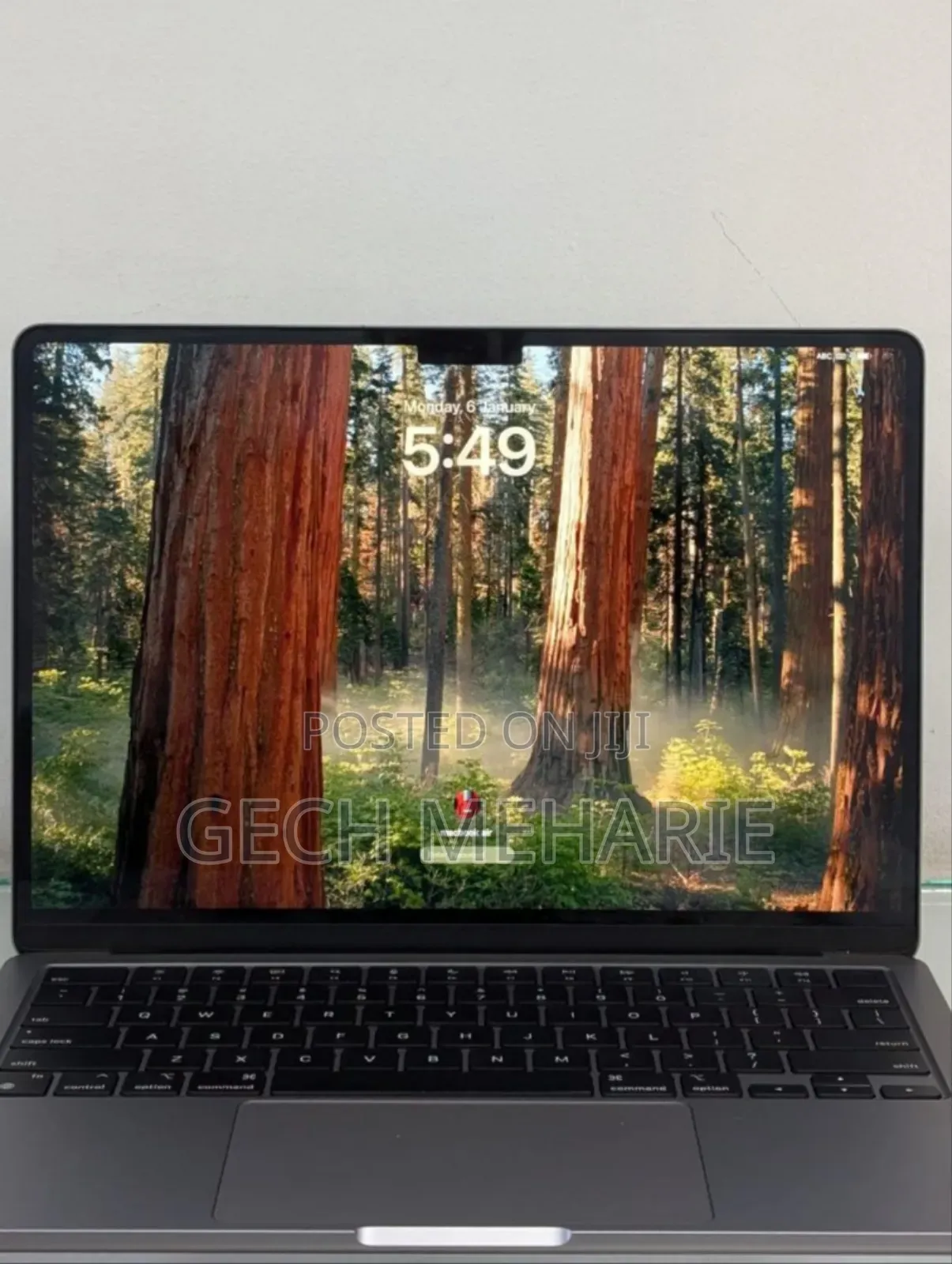New Laptop Apple MacBook Air 2023 M2 8GB Apple M2 SSD 256GB