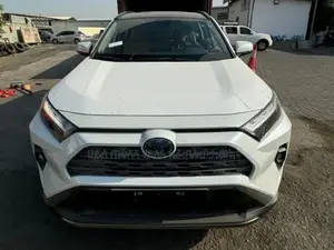 New Toyota RAV4 2024 White