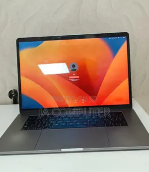New Laptop Apple MacBook Pro 2017 16GB Intel Core I7 SSD 512GB