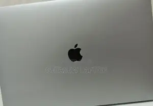 New Laptop Apple MacBook Pro 2017 16GB Intel Core I7 SSD 512GB