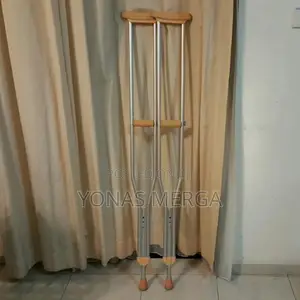 Bariatric Crutches 蕼了A Pair of Arm Crutches瓷crutches**Kranch