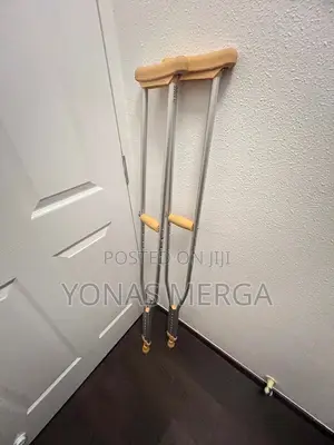 Adults Aluminium Iron Walking Crutches襫መሬት ቆንጥጦ የሚዝ凹kranch