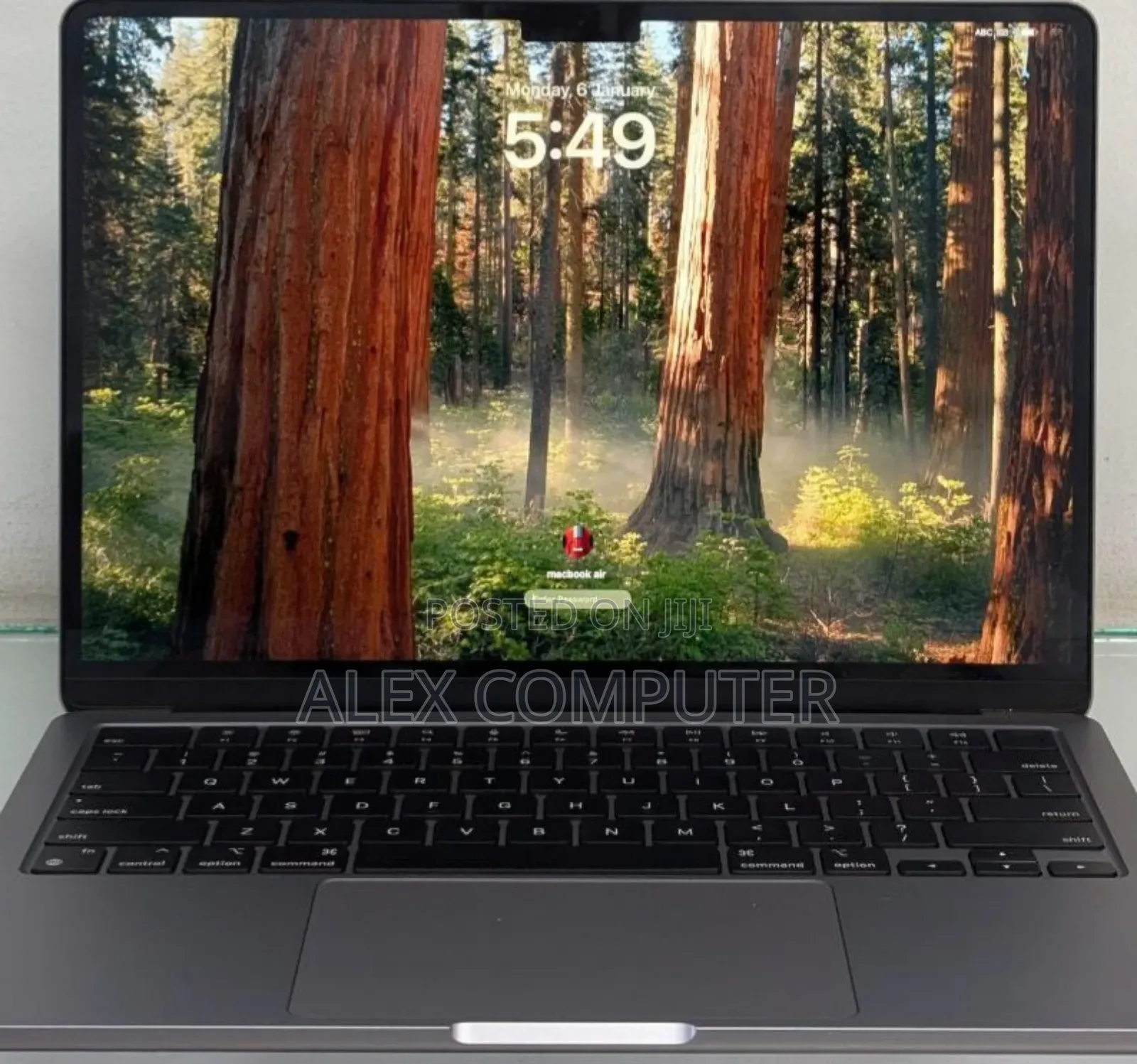 New Laptop Apple MacBook Air 2022 M2 8GB Apple M2 SSD 256GB