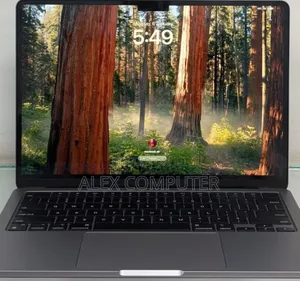 New Laptop Apple MacBook Air 2022 M2 8GB Apple M2 SSD 256GB