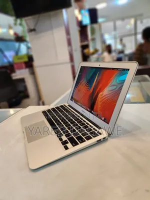 New Laptop Apple MacBook Air 2015 4GB Intel Core I5 SSD 128GB