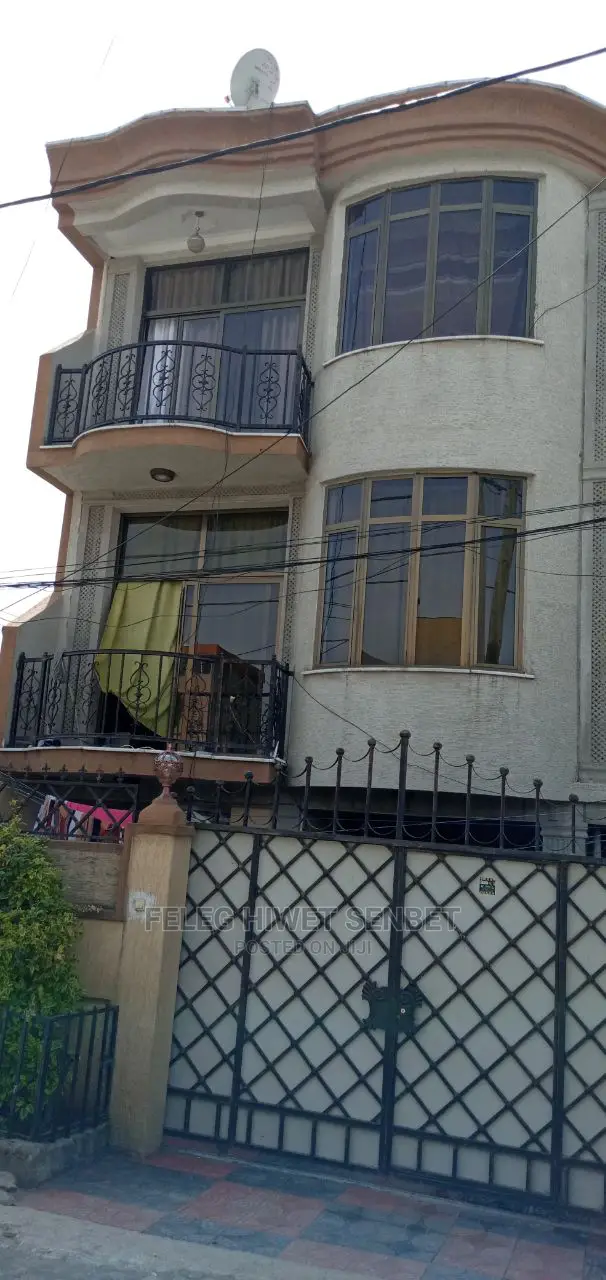 Furnished 4bdrm House in አአ, Bole for Sale