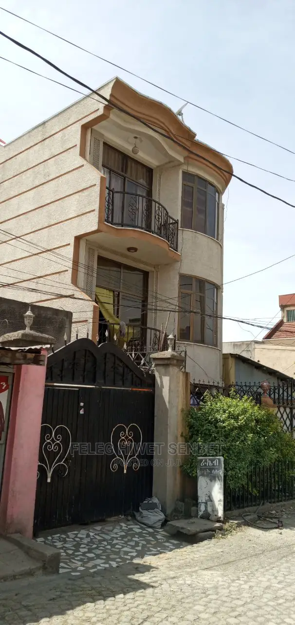 Furnished 4bdrm House in አአ, Bole for Sale