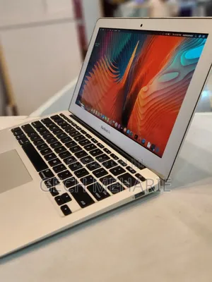 New Laptop Apple MacBook Air 2015 4GB Intel Core I5 SSD 128GB