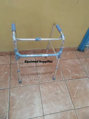 High-Strength Aluminium裔reduce Hand Strain During Use糰walker
