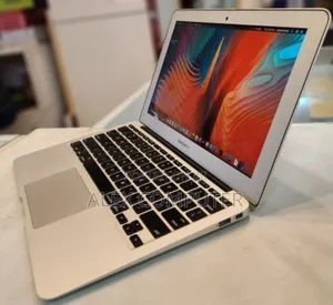 New Laptop Apple MacBook 2015 4GB Intel Core I5 SSD 128GB