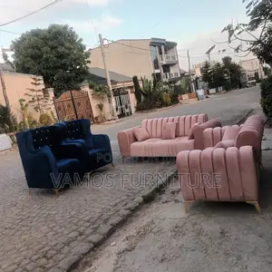 Sofa ውብትና ጥራቱን የጠበቀ ሶፋ Sofa