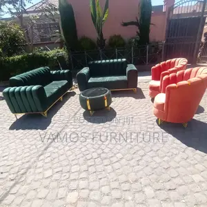 8 ሰው ሚያስቀምጥ ውብ ሶፋ Sofa
