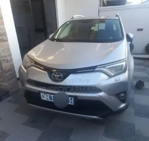 Toyota RAV4 2016 Silver