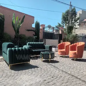 8 ሰው ሚያስቀምጥ ውብ ሶፋ Sofa