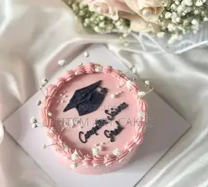 Graduation Cake Vanilla Flavour