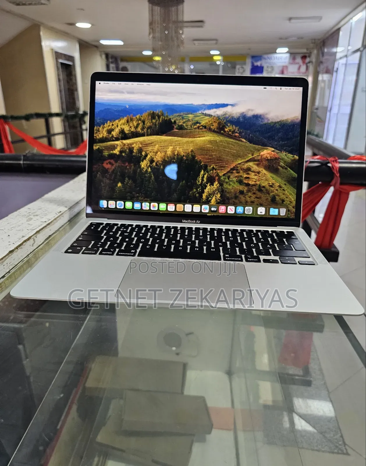 New Laptop Apple MacBook Air 2020 M1 8GB Apple M1 SSD 256GB