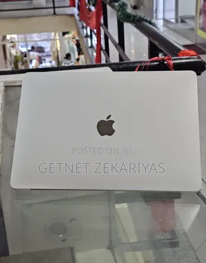 New Laptop Apple MacBook Air 2020 M1 8GB Apple M1 SSD 256GB