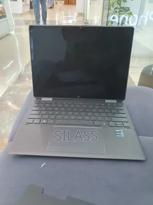 New Laptop HP Spectre X360 16GB Intel Core I7 SSD 512GB