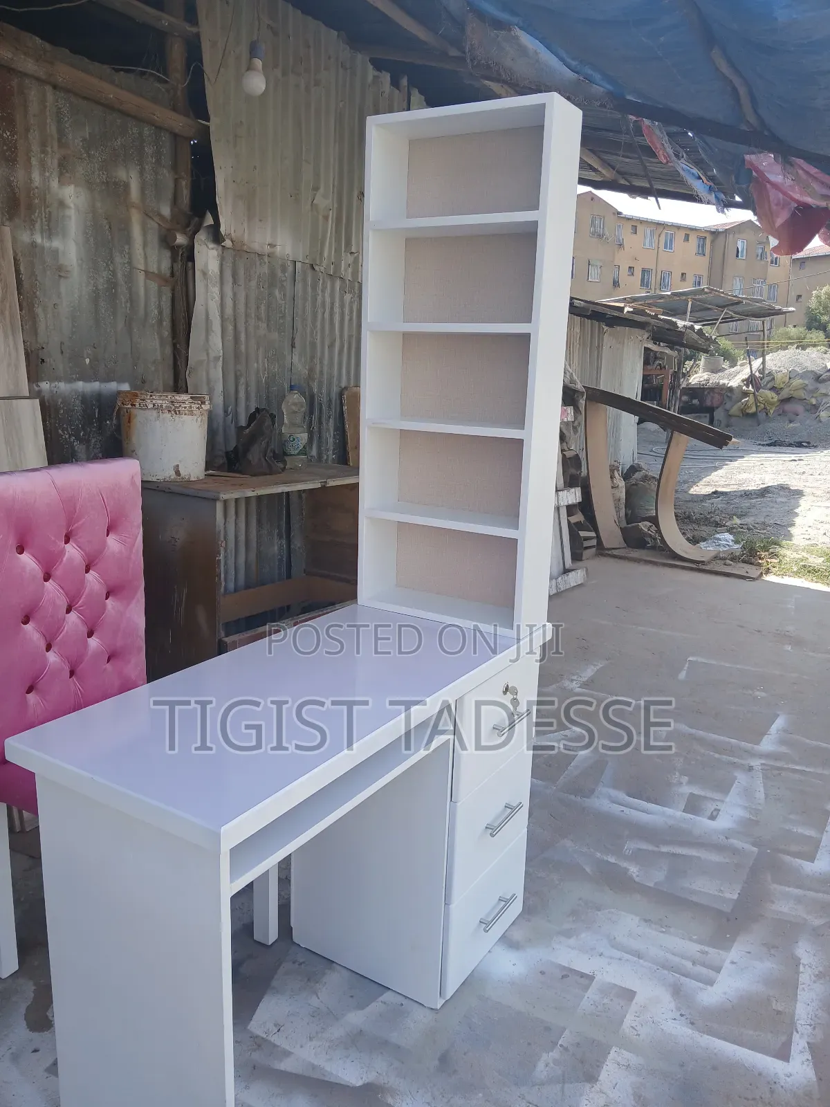 ለጥፍር ቤት የሚሆኑ እቃዎች Furniture for Beauty Salon Chair and Table