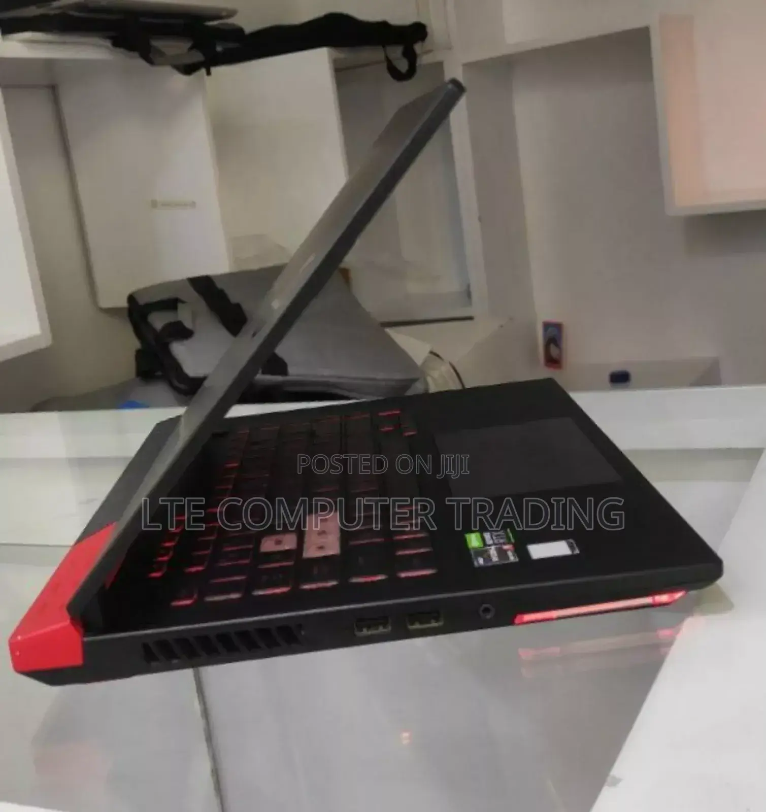 New Laptop Asus ROG Strix G15 16GB AMD Ryzen 9 SSD 512GB