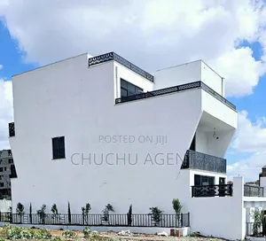 5bdrm House in Bole for sale