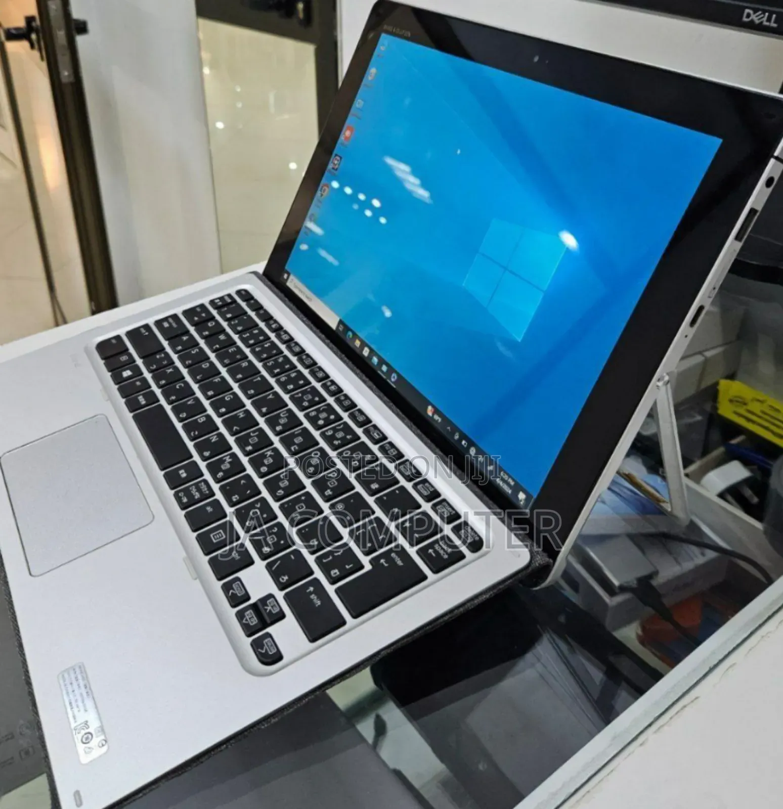 New Laptop HP Elite X2 1012 8GB Intel Core M SSD 256GB
