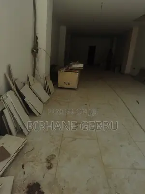 Luxury Complex Rent for Supermarket Cafe an Garment