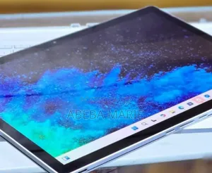 New Laptop Microsoft Surface Book 2 8GB Intel Core I5 SSD 256GB