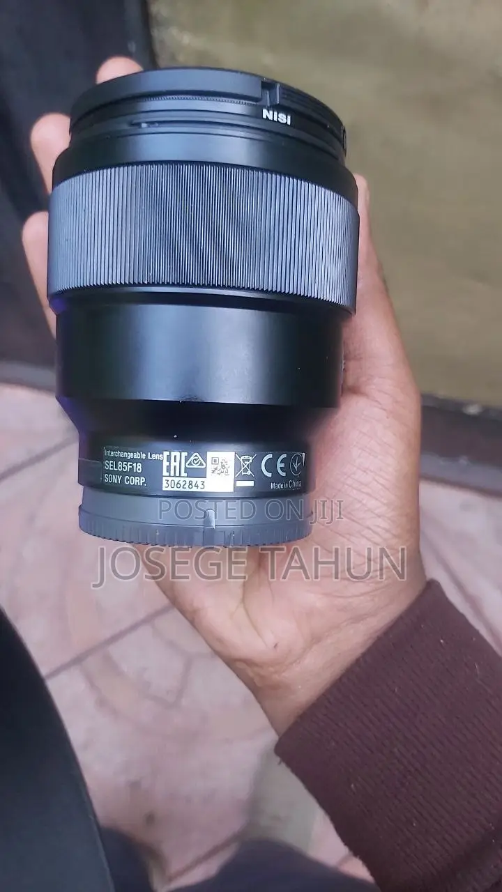 Sony 85mm F1.8