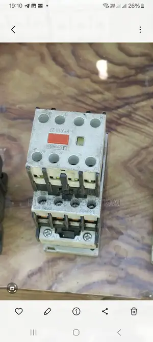 Contactor 220v Ac 50hz, 4no + 4 Nc