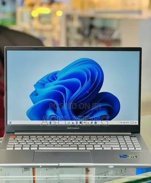 New Laptop Asus VivoBook 15 X505BA 16GB Intel Core I5 SSD 512GB
