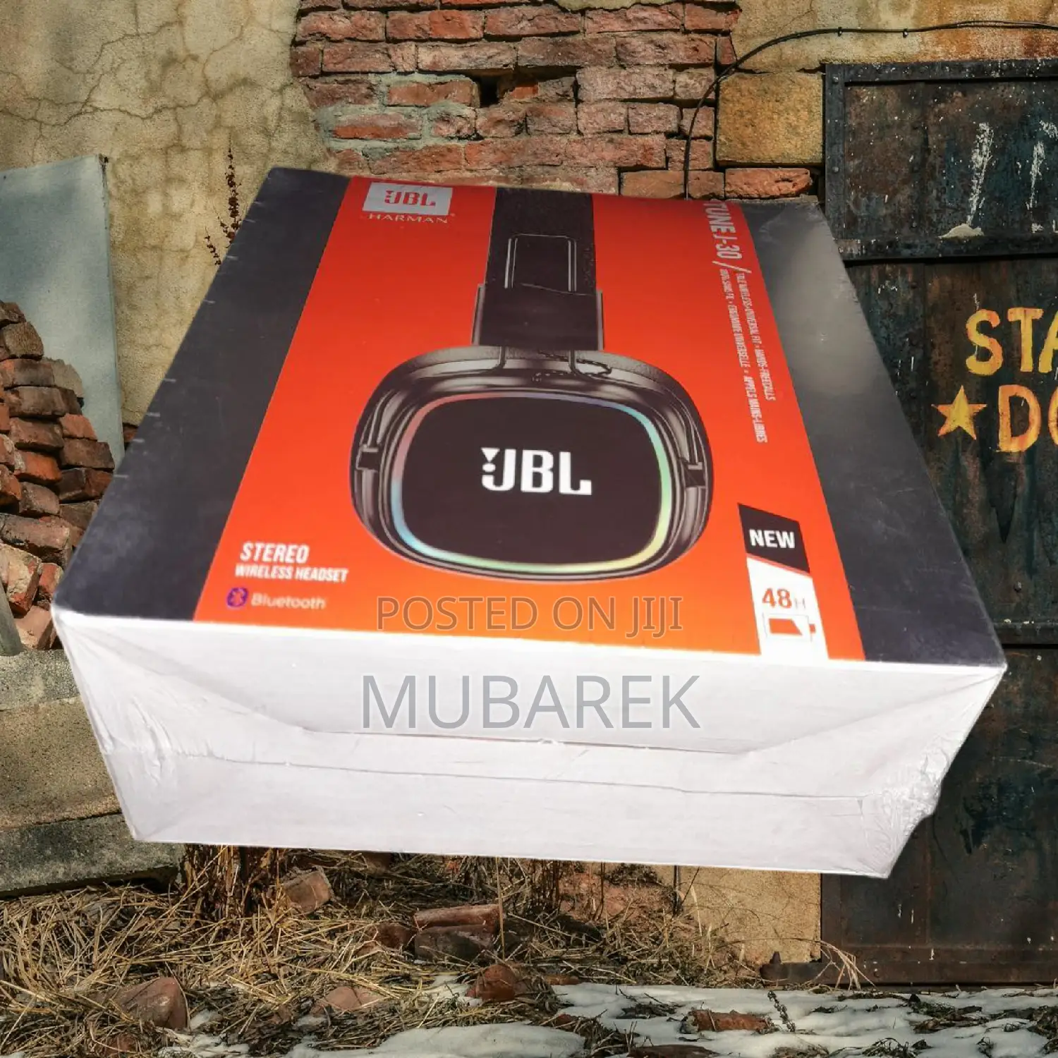 JBL TUNE J-30 Gentle Great for Podcast Listening