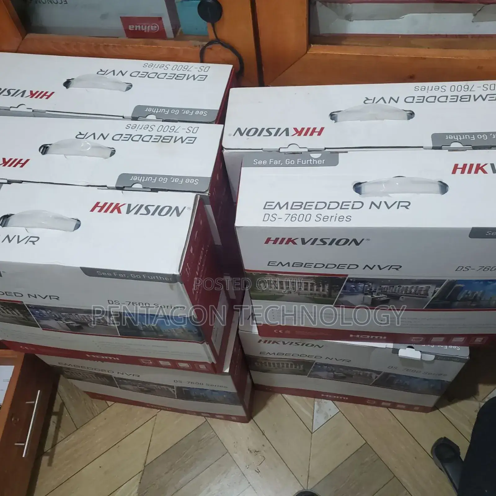Ds-7616ni-Q2/16p - Network Video Recorders