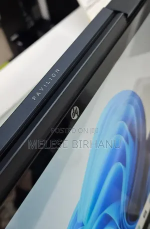 New Laptop HP Pavilion X360 8GB Intel Core I5 SSD 256GB
