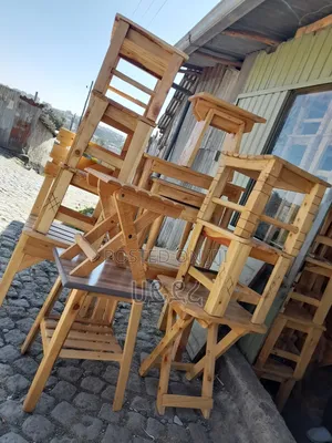 የተለዩ የቡና ረከቦቶች የእንጨት ሥራ ተካፋች