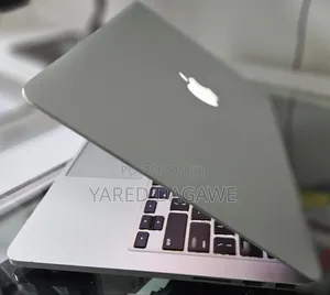 New Laptop Apple MacBook Pro 2015 8GB Intel Core I5 SSD 512GB