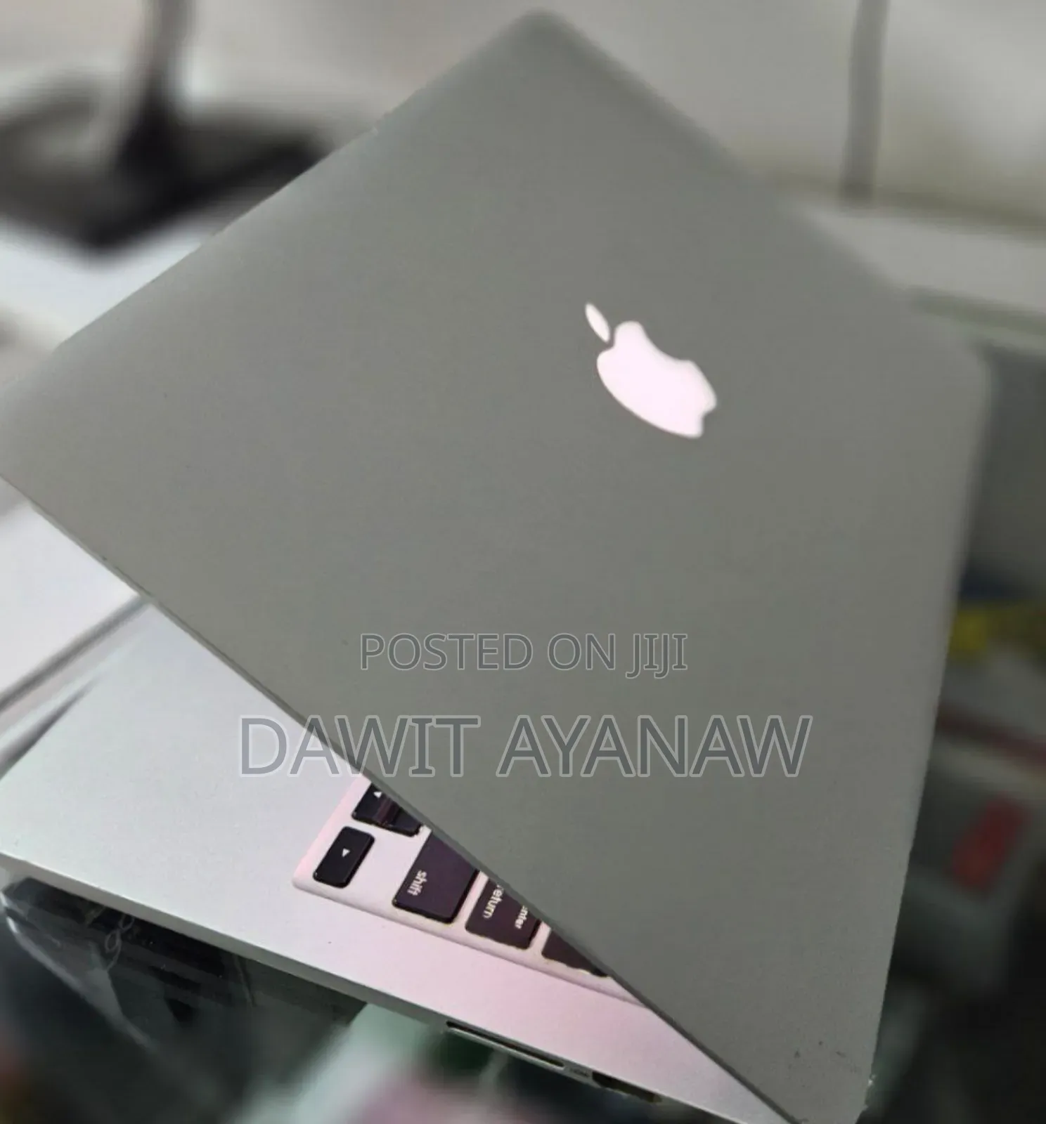 New Laptop Apple MacBook Pro 2015 8GB Intel Core I5 HDD 500GB