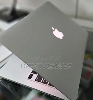 New Laptop Apple MacBook Pro 2015 8GB Intel Core I5 HDD 500GB
