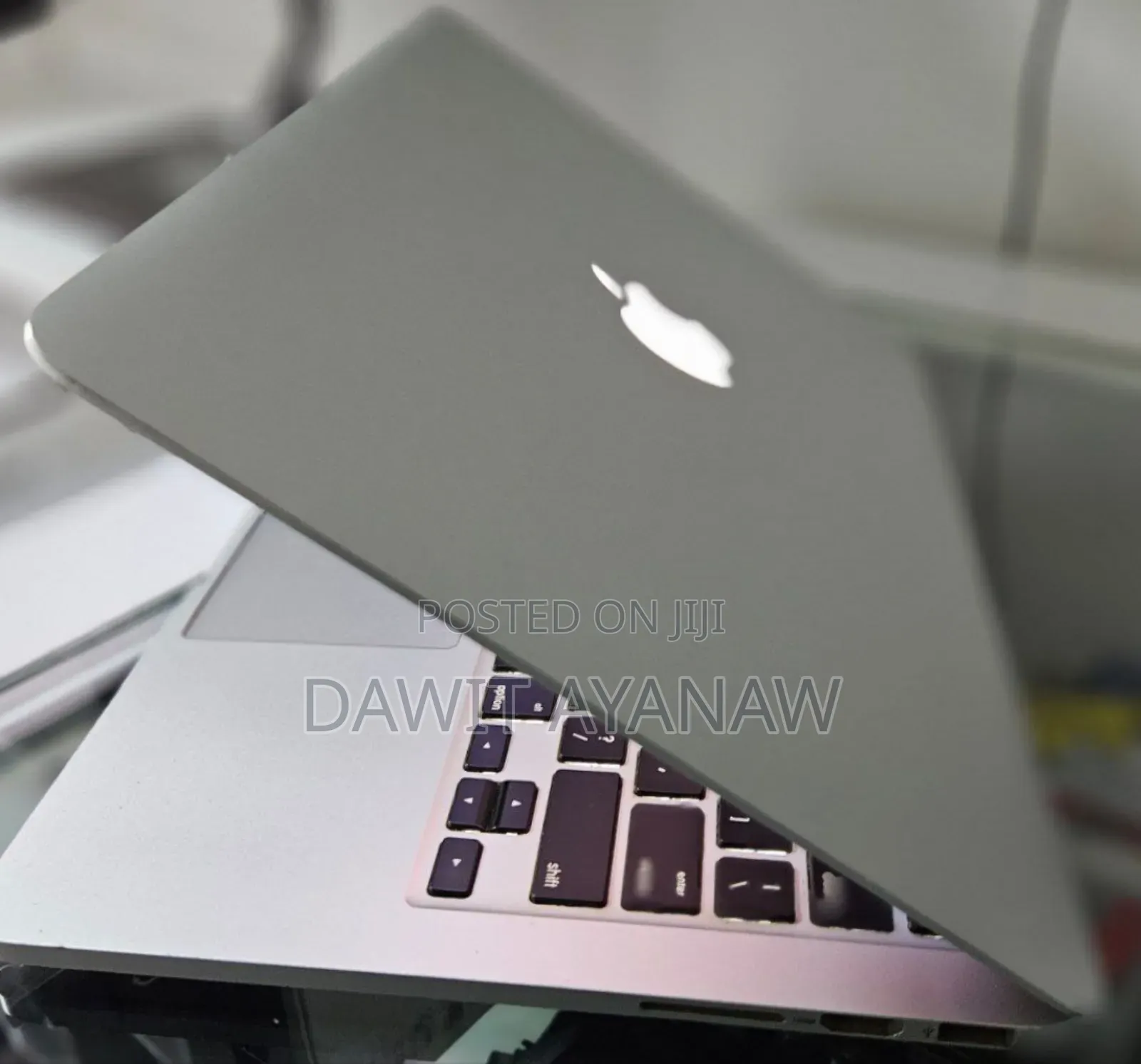 New Laptop Apple MacBook Pro 2015 8GB Intel Core I5 HDD 500GB