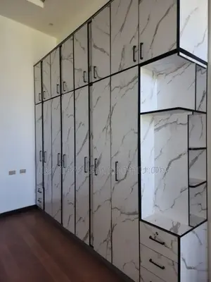 Furnished 8bdrm House in Bishofitu, Nifas Silk-Lafto for sale